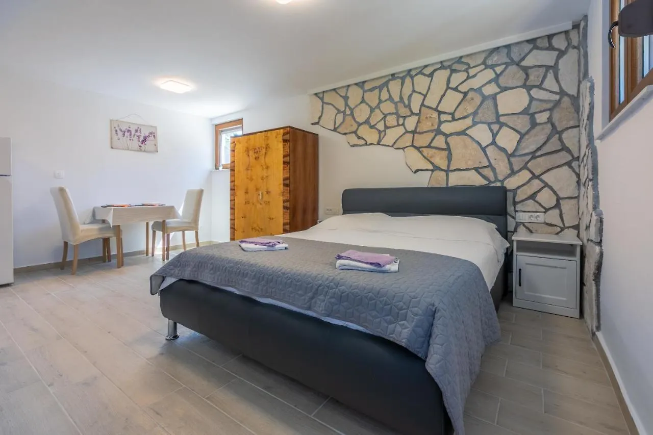 Apartments Kira Crikvenica